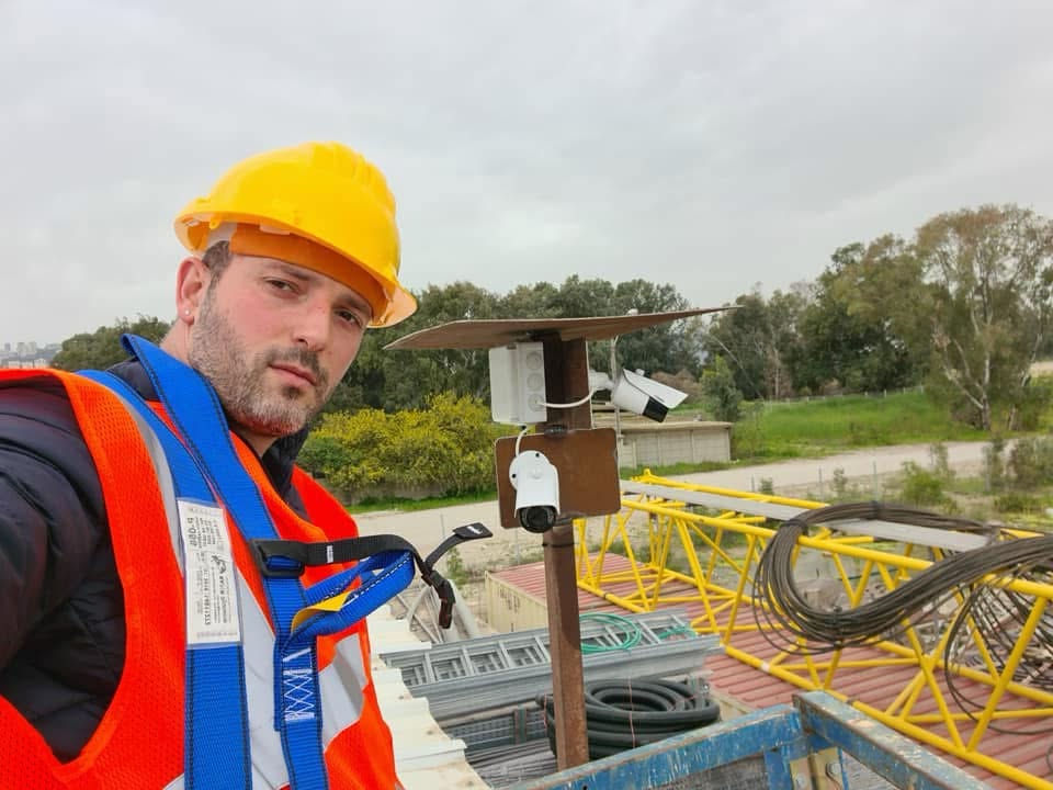 פרויקט סימפל קיי מספר 5 — התקנת מערכות אבטחה