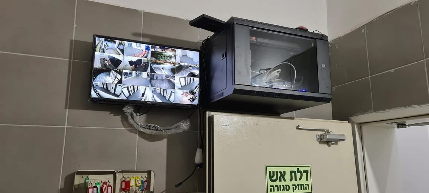 פרויקט סימפל קיי מספר 6 — התקנת מערכות אבטחה