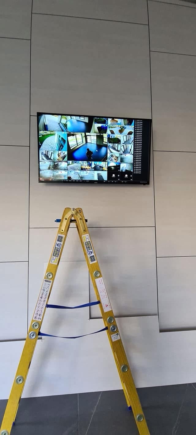 פרויקט סימפל קיי מספר 8 — התקנת מערכות אבטחה