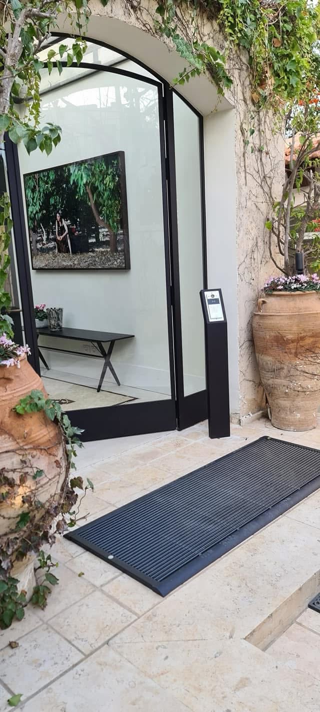 פרויקט סימפל קיי מספר 30 — התקנת מערכות אבטחה